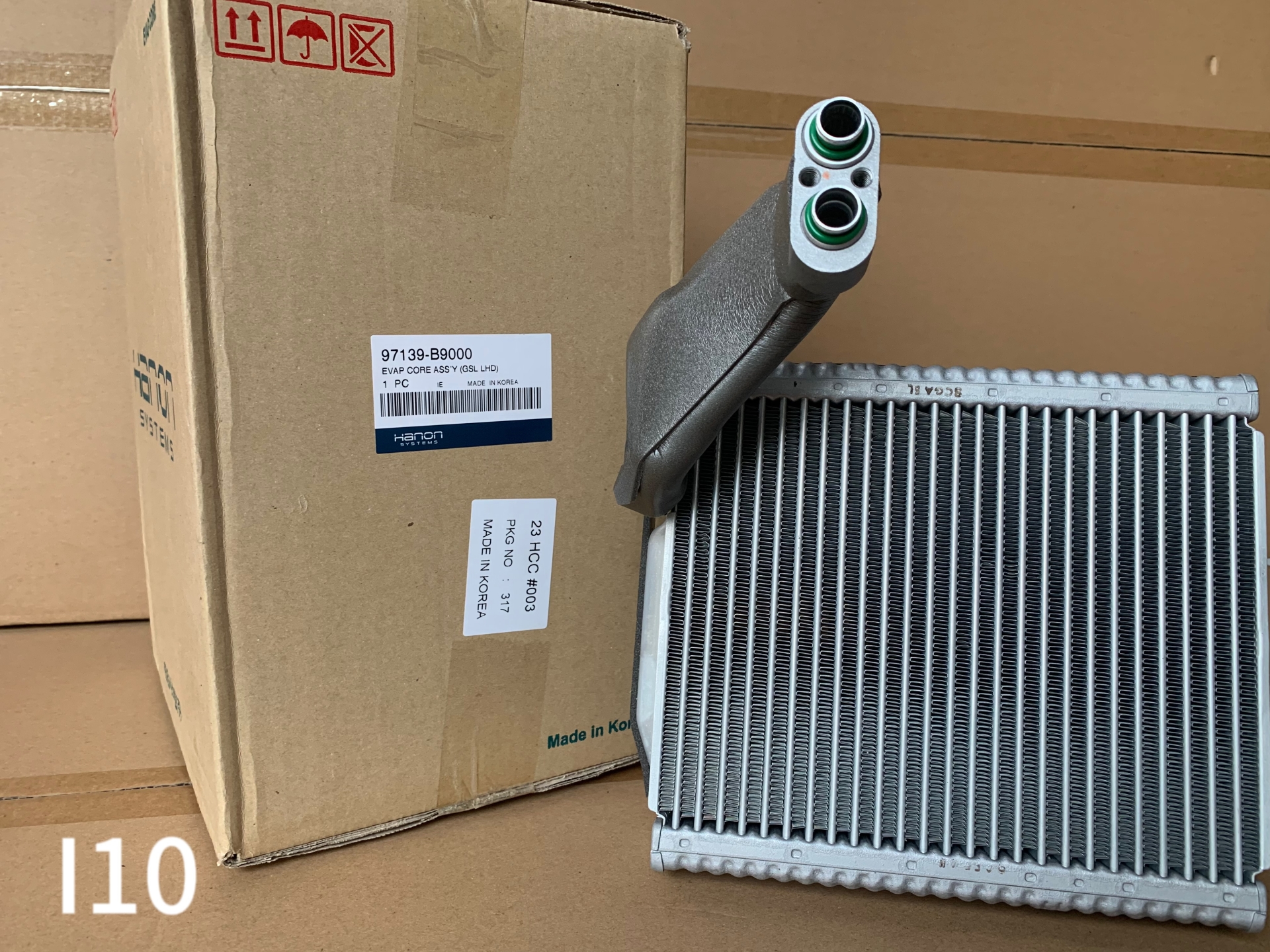 gian-lanh-hyundai-i10-97139-b9000